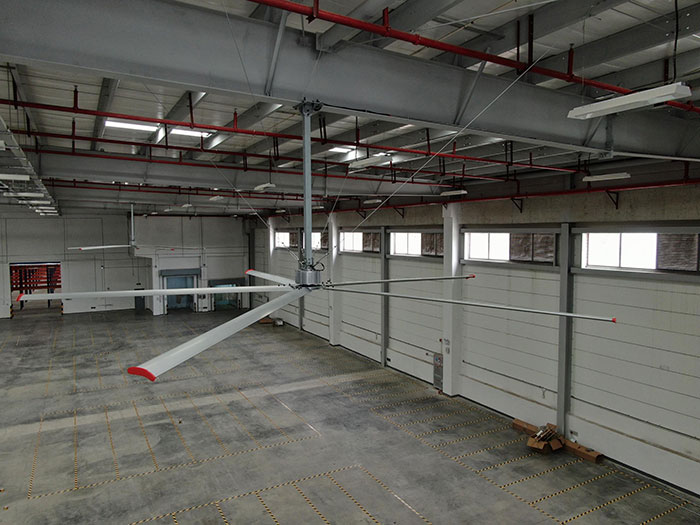 潤東方大型工業(yè)吊扇降溫案例