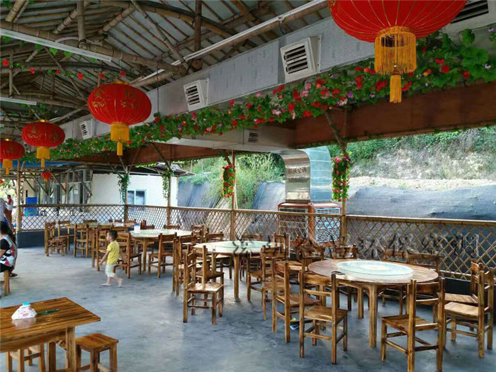潤東方環(huán)?？照{生態(tài)農莊降溫